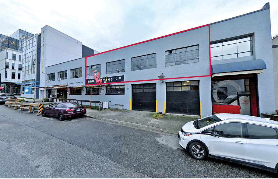 54-66 E 4th Ave, Vancouver, BC à louer - Photo de l’immeuble – Image 1 sur 16