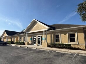 5282-5286 Applegate Dr, Spring Hill, FL à louer Photo de l’immeuble– Image 1 sur 15