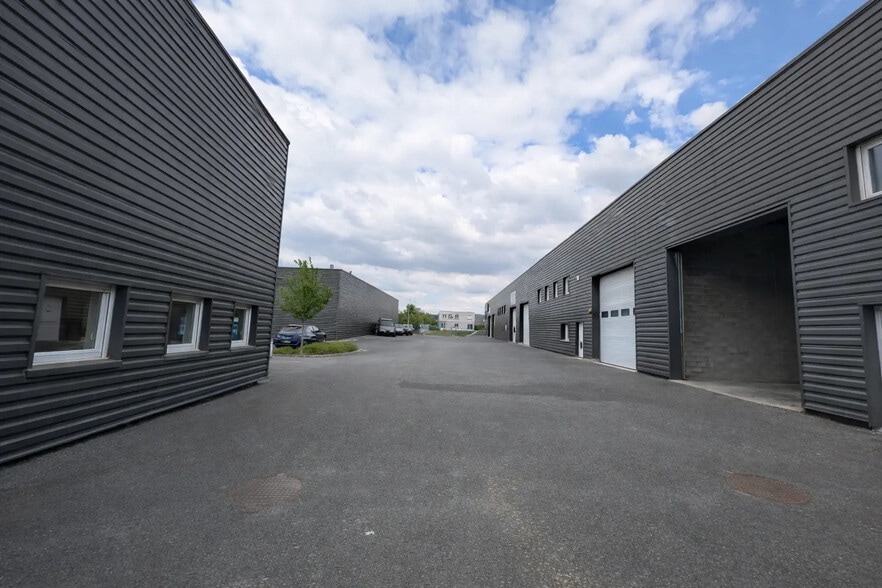 Rue Capitaine Georges Madon, Reims à vendre - Photo de l’immeuble – Image 2 sur 4