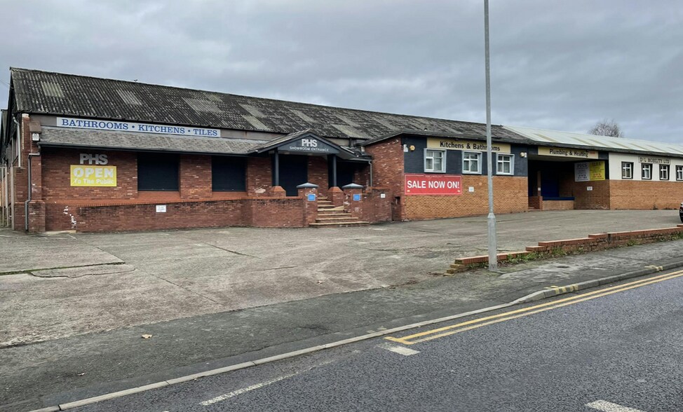 141 Holt Rd, Wrexham à louer - Photo principale – Image 1 sur 7