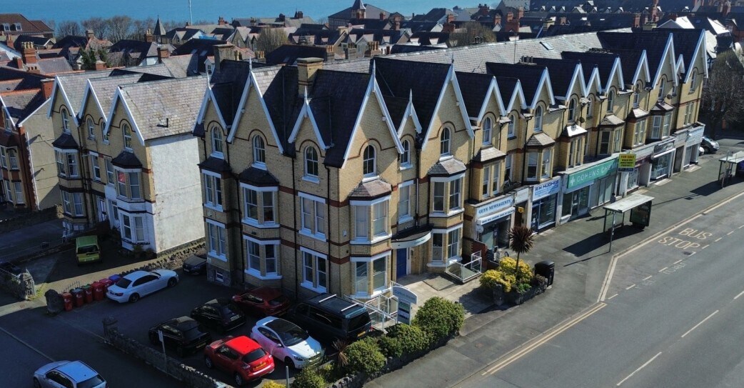 30 Wynnstay Rd, Colwyn Bay à vendre Photo principale– Image 1 sur 2
