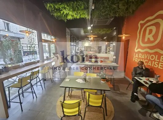 Local commercial dans Clichy à louer Photo intérieure– Image 1 sur 9