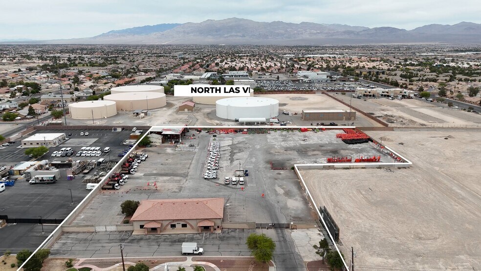 2222 W Cheyenne Ave, North Las Vegas, NV à louer - Vidéo sur l’annonce professionnelle – Image 2 sur 16