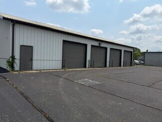 Plus de détails pour 950 Glengarry Drive, Fairdale, KY - Industriel/Logistique à vendre