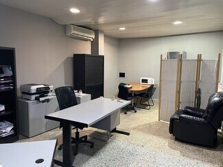 Plus de détails pour Industriel/Logistique à louer