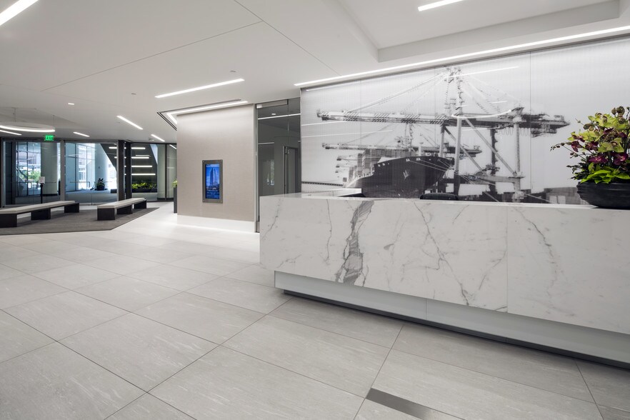 1 World Trade Ctr, Long Beach, CA à louer - Hall d’entrée – Image 2 sur 4