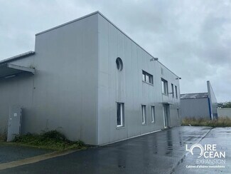 Plus de détails pour Local d'activités à louer