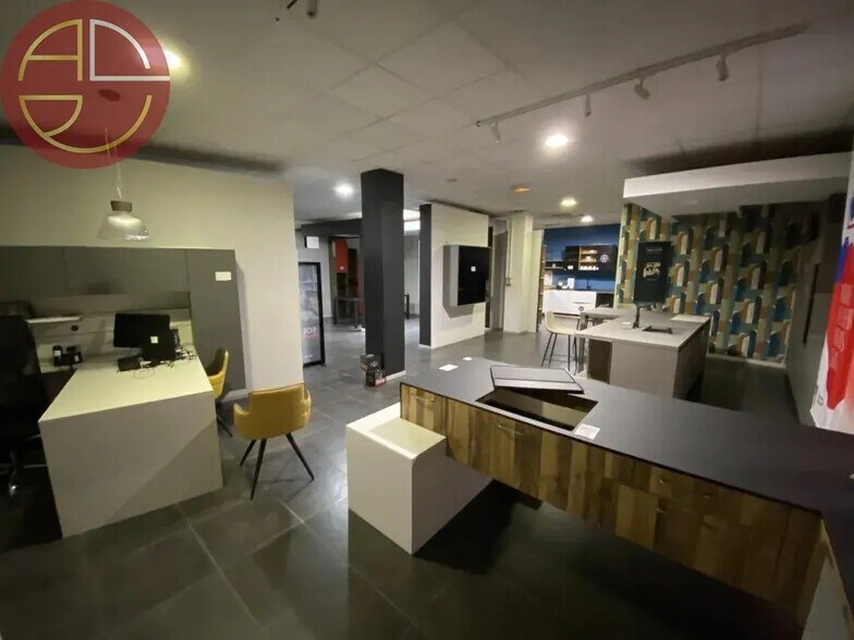 Local commercial dans Portet-sur-Garonne à louer - Photo intérieure – Image 2 sur 6