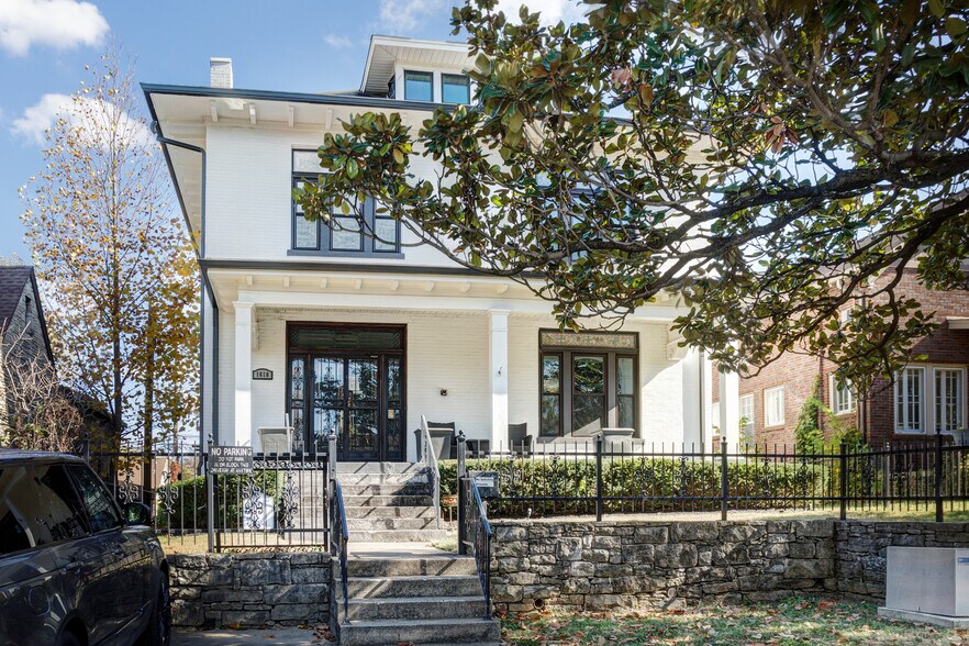 1610 16th Ave S, Nashville, TN à vendre - Photo de l’immeuble – Image 3 sur 8