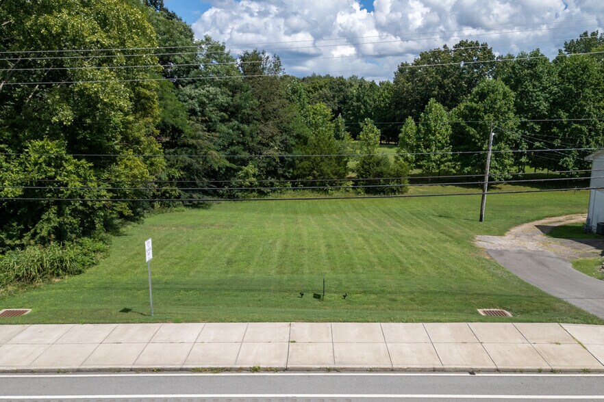 105 Eastside Dr, White House, TN à vendre - Photo de l’immeuble – Image 3 sur 18