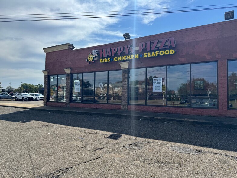 3802-3904 Tuscarawas St W, Canton, OH à louer - Photo de l’immeuble – Image 2 sur 5