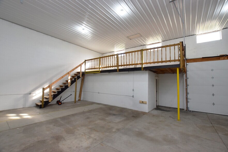 5484 Richfield Rd, Flint, MI à louer - Photo de l’immeuble – Image 3 sur 20