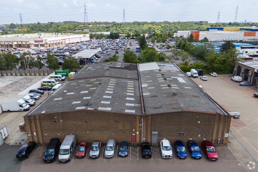 Motherwell Way, Grays à louer - Aérien – Image 2 sur 27
