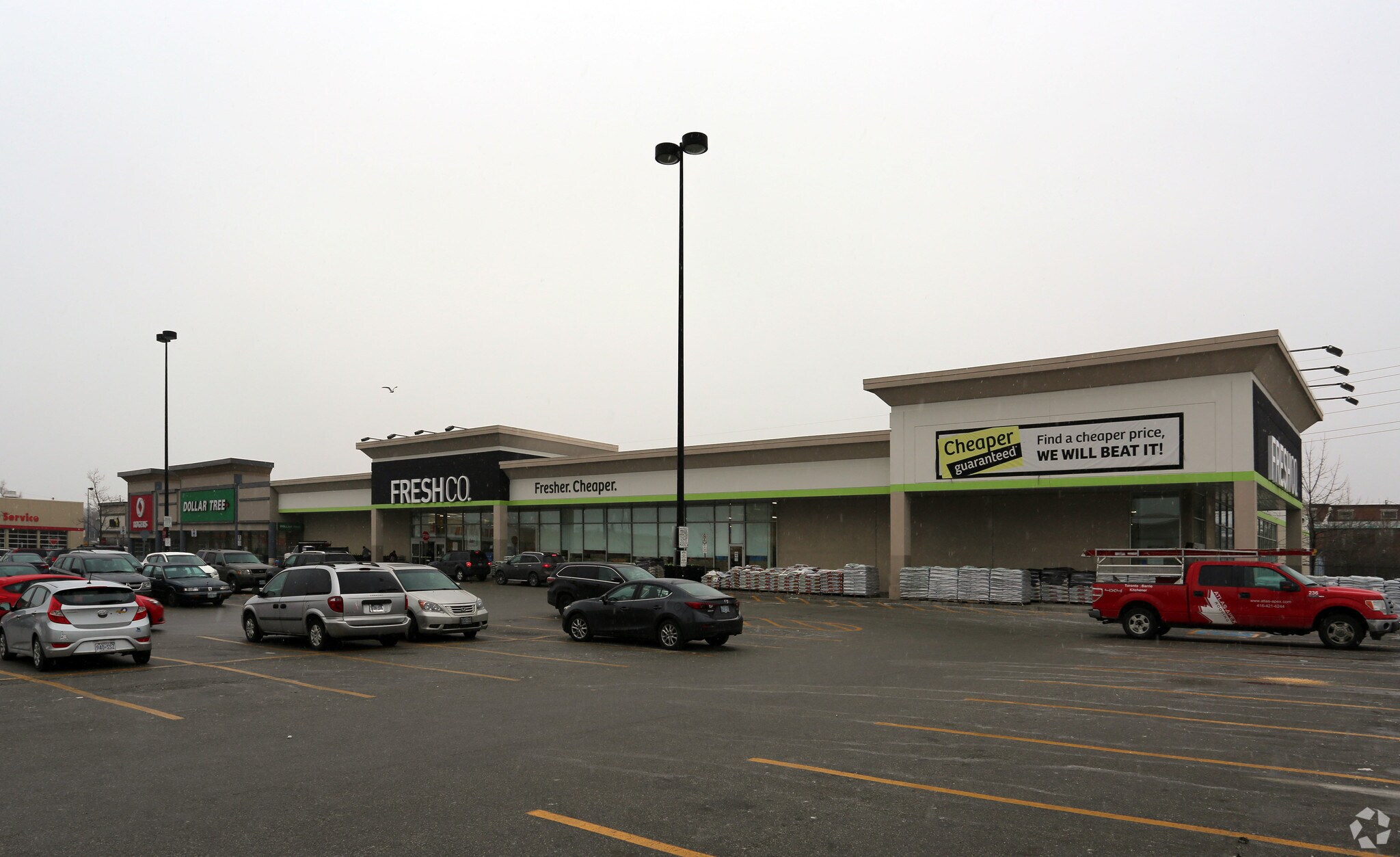 2400 Eglinton Ave, Toronto, ON à louer Photo principale– Image 1 sur 7