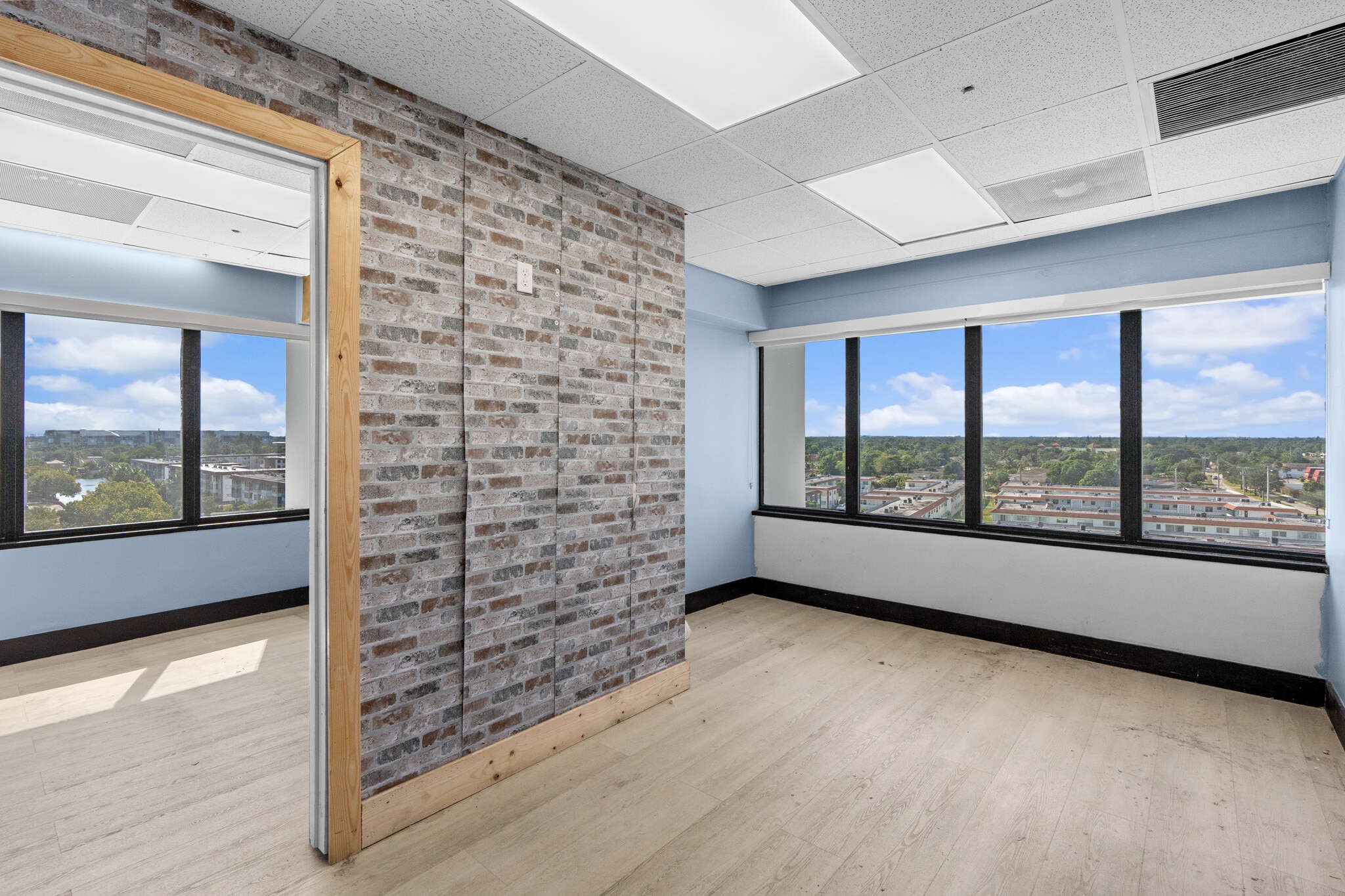 4200 NW 16th St, Lauderhill, FL à louer Photo intérieure– Image 1 sur 1