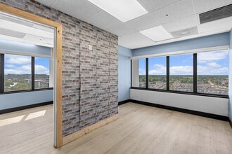 4200 NW 16th St, Lauderhill, FL à louer Photo intérieure– Image 1 sur 1