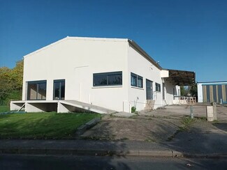 Plus de détails pour Local d'activités à louer