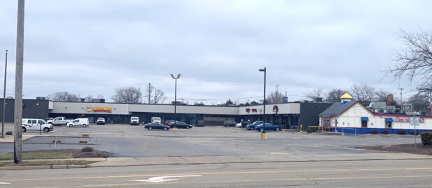 810-852 Watertower Ln, Dayton, OH à louer - Photo de l’immeuble – Image 3 sur 4