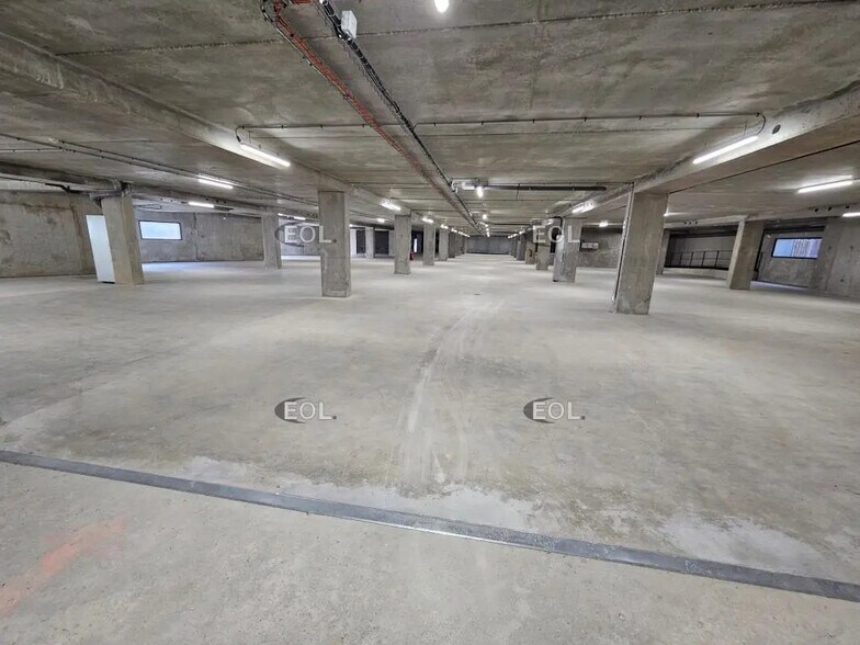 Industriel/Logistique dans Ivry-sur-Seine à louer - Photo de l’immeuble – Image 2 sur 14