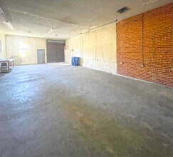 11155 San Pablo Ave, El Cerrito, CA à louer Photo intérieure– Image 2 sur 5