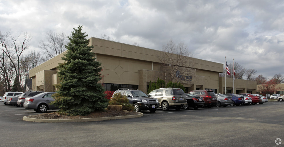 9850-9852 Redhill Dr, Blue Ash, OH à louer - Photo principale – Image 3 sur 12