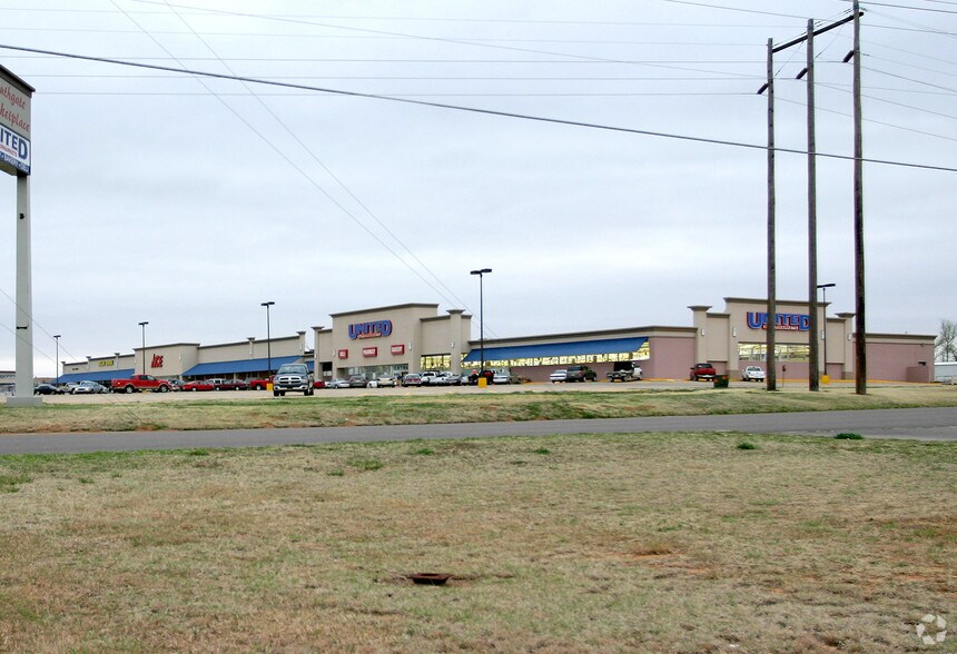 2809-2821 8th St, Woodward, OK à louer - Photo principale – Image 1 sur 3