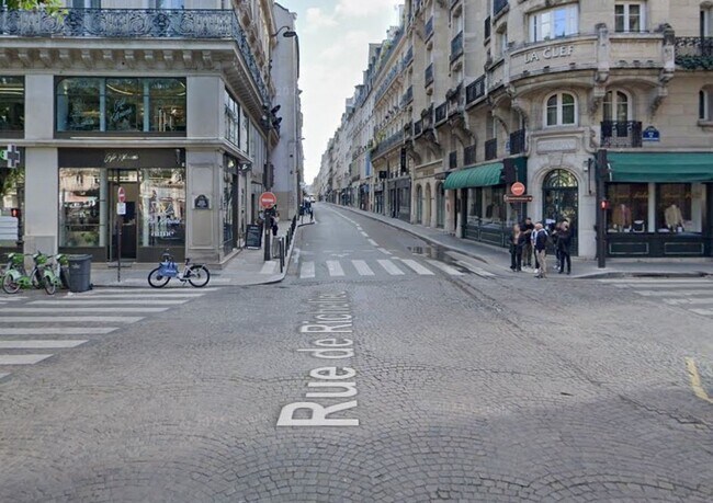 Plus de détails pour Local commercial à louer