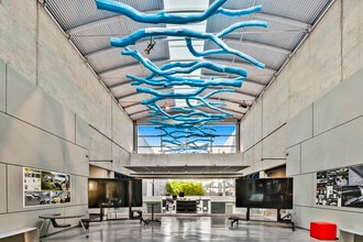 9800 Campus Point Dr, San Diego, CA à louer Photo intérieure– Image 2 sur 16