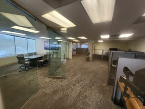 12011 Lee Jackson Memorial Hwy, Fairfax, VA à louer Photo intérieure– Image 2 sur 4