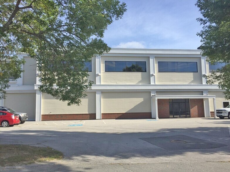 417 Main St, Bangor, ME à louer - Photo principale – Image 1 sur 20