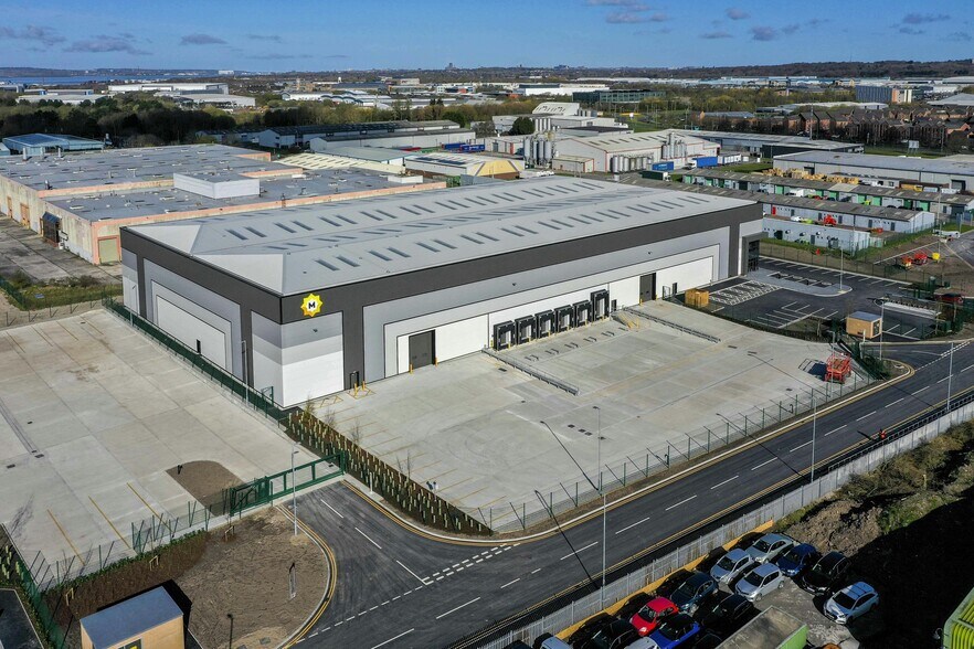 Stirling Rd, Liverpool à louer - Photo de l’immeuble – Image 1 sur 8
