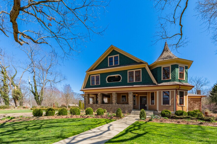 129 Woolsey Hts, Waynesville, NC à vendre - Photo de l’immeuble – Image 3 sur 41