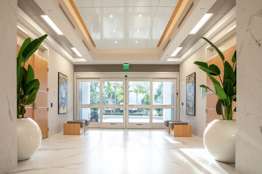 1801 W Sample Rd, Deerfield Beach, FL à louer - Photo intérieure – Image 3 sur 12