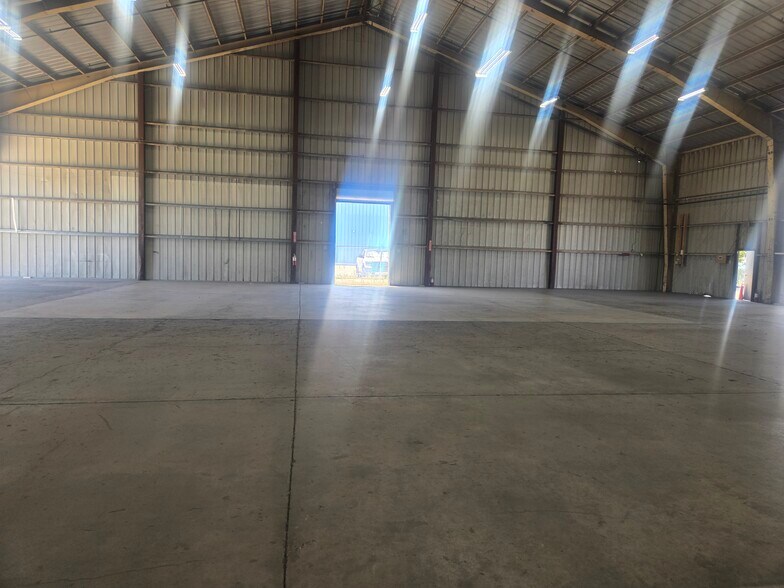 164 Malbert St, Perris, CA à louer - Photo intérieure – Image 2 sur 11