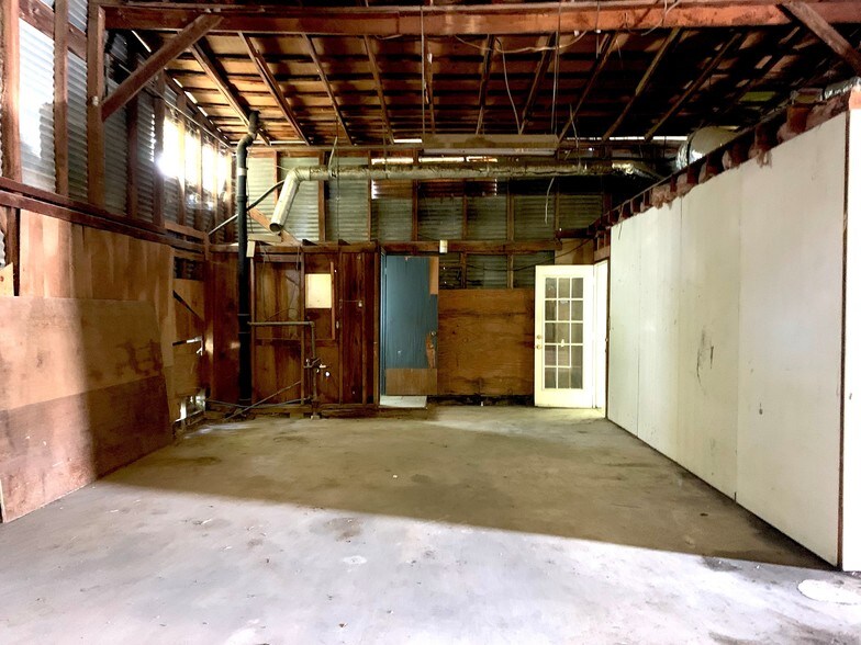 3613 Lumberdale Rd, Houston, TX à louer - Photo de l’immeuble – Image 3 sur 8