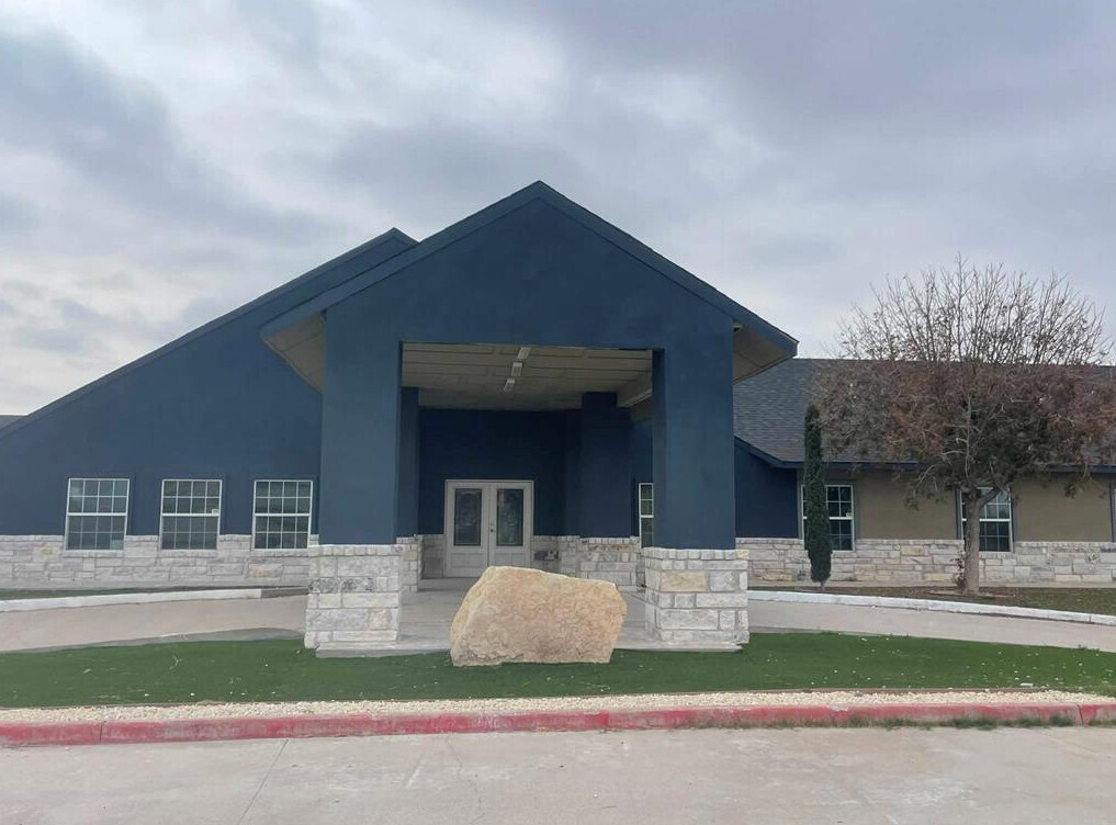 237 W 21st St, Fort Stockton, TX à louer Photo de l’immeuble– Image 1 sur 23