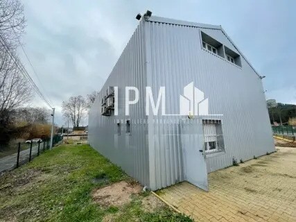 96 Route Nationale, Peyrolles-en-Provence à louer - Photo de l’immeuble – Image 1 sur 5