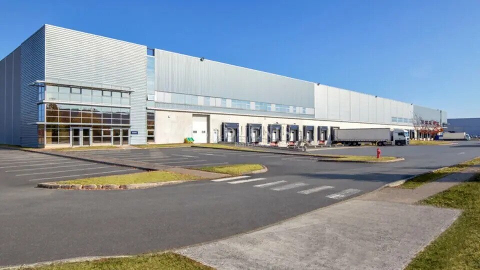 Industriel/Logistique dans Combs-la-Ville à louer - Photo de l’immeuble – Image 1 sur 4