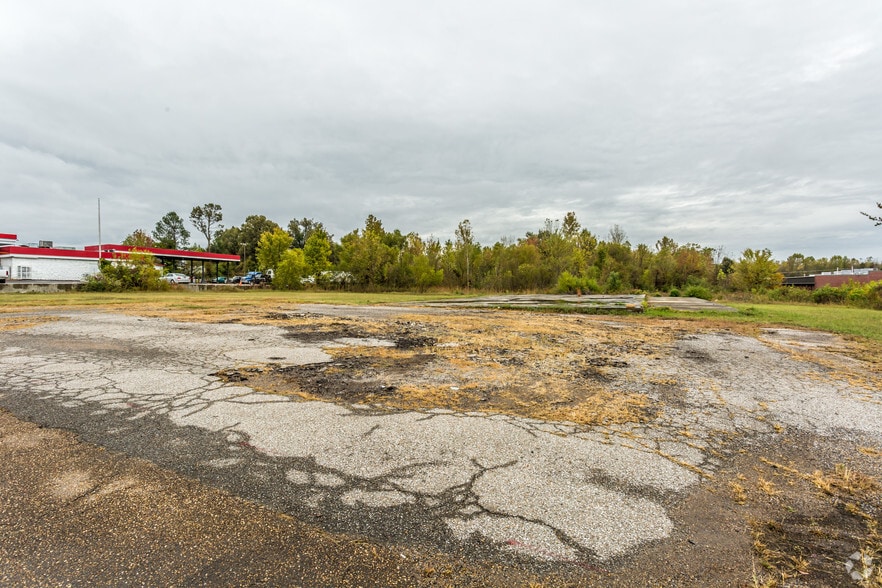 965 Goodman Rd W, Horn Lake, MS à vendre - Photo de l’immeuble – Image 2 sur 2