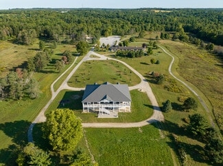 Plus de détails pour 3482 County Road 10, Bellefontaine, OH - Spécialisé à vendre