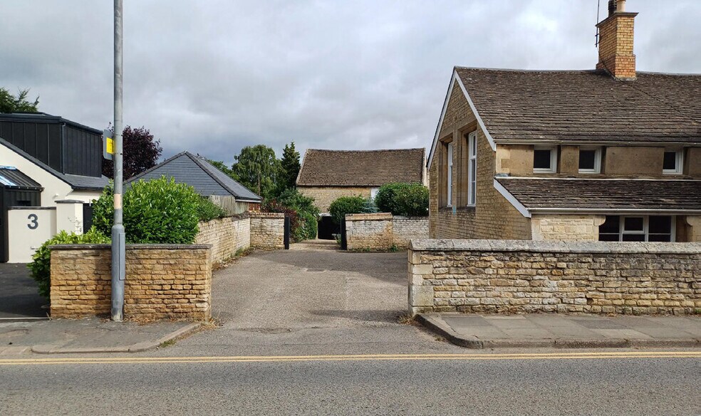 44 High St, Stamford à vendre - Photo de l’immeuble – Image 3 sur 11