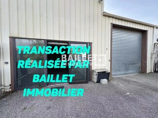 Plus de détails pour Bureau, Industriel/Logistique à louer