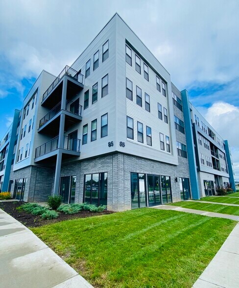 85-86 Hangar Rd West, Rome, NY à louer - Photo de l’immeuble – Image 1 sur 1