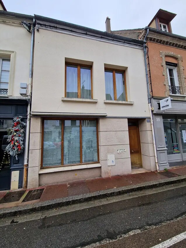 33 Rue De L'Enclos, Houdan à louer Photo de l’immeuble– Image 1 sur 7