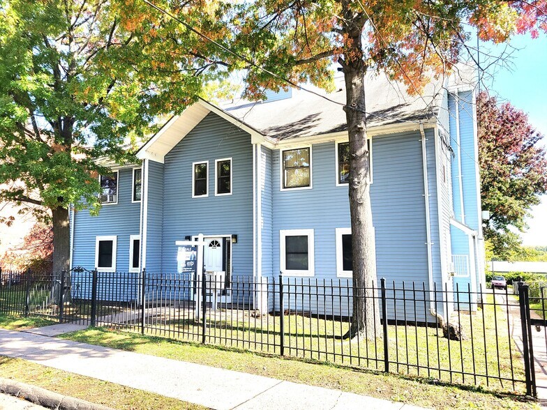 270-276 Bellevue St, Hartford, CT à vendre - Photo de l’immeuble – Image 1 sur 40