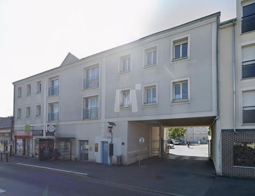 Bureau dans Dammarie-les-Lys à louer Photo de l’immeuble– Image 1 sur 3