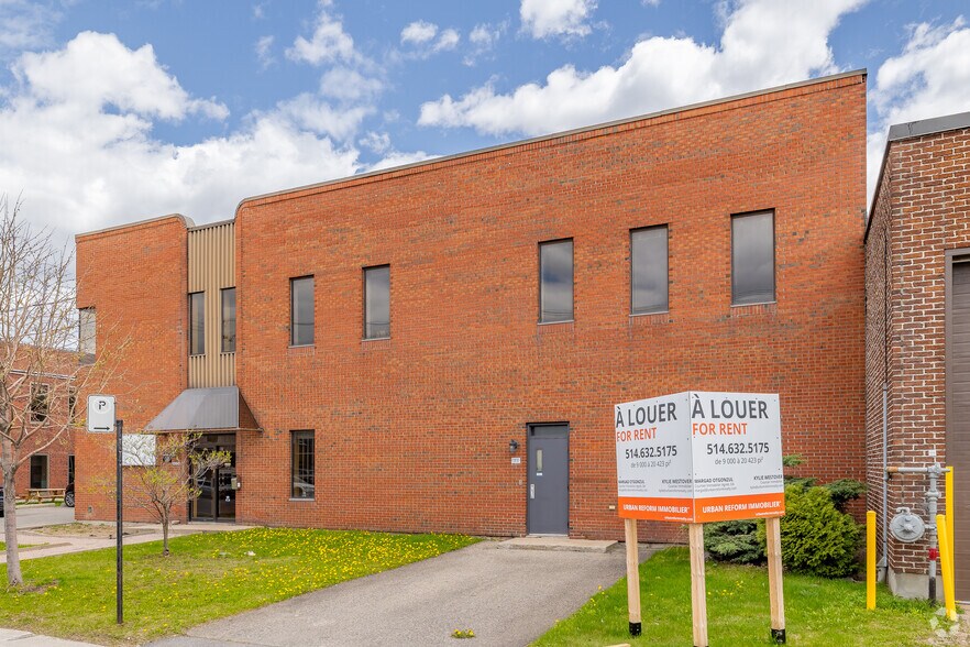 1300 Rue De Louvain O, Montréal, QC à louer - Photo de l’immeuble – Image 3 sur 6