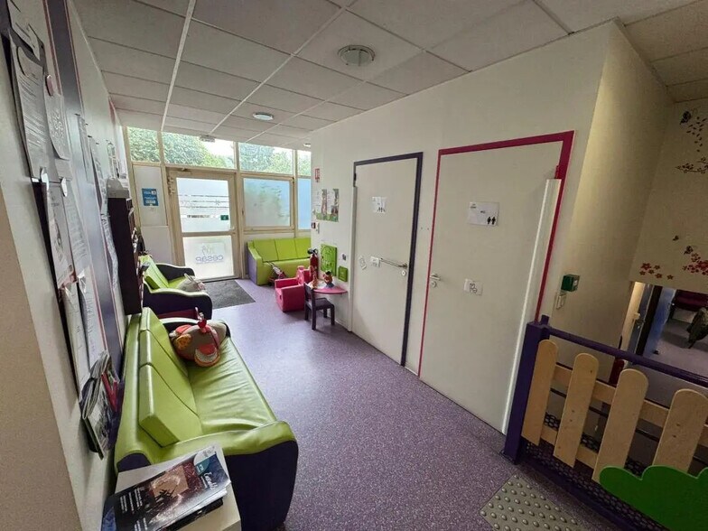 Bureau dans Versailles à louer - Photo intérieure – Image 3 sur 8