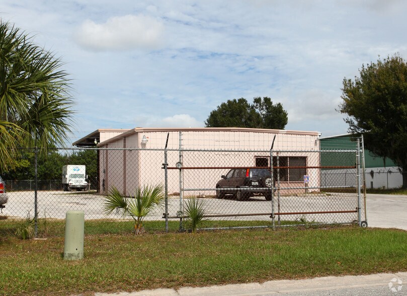 2909 E 62nd Ave, Bradenton, FL à louer - Photo de l’immeuble – Image 3 sur 6