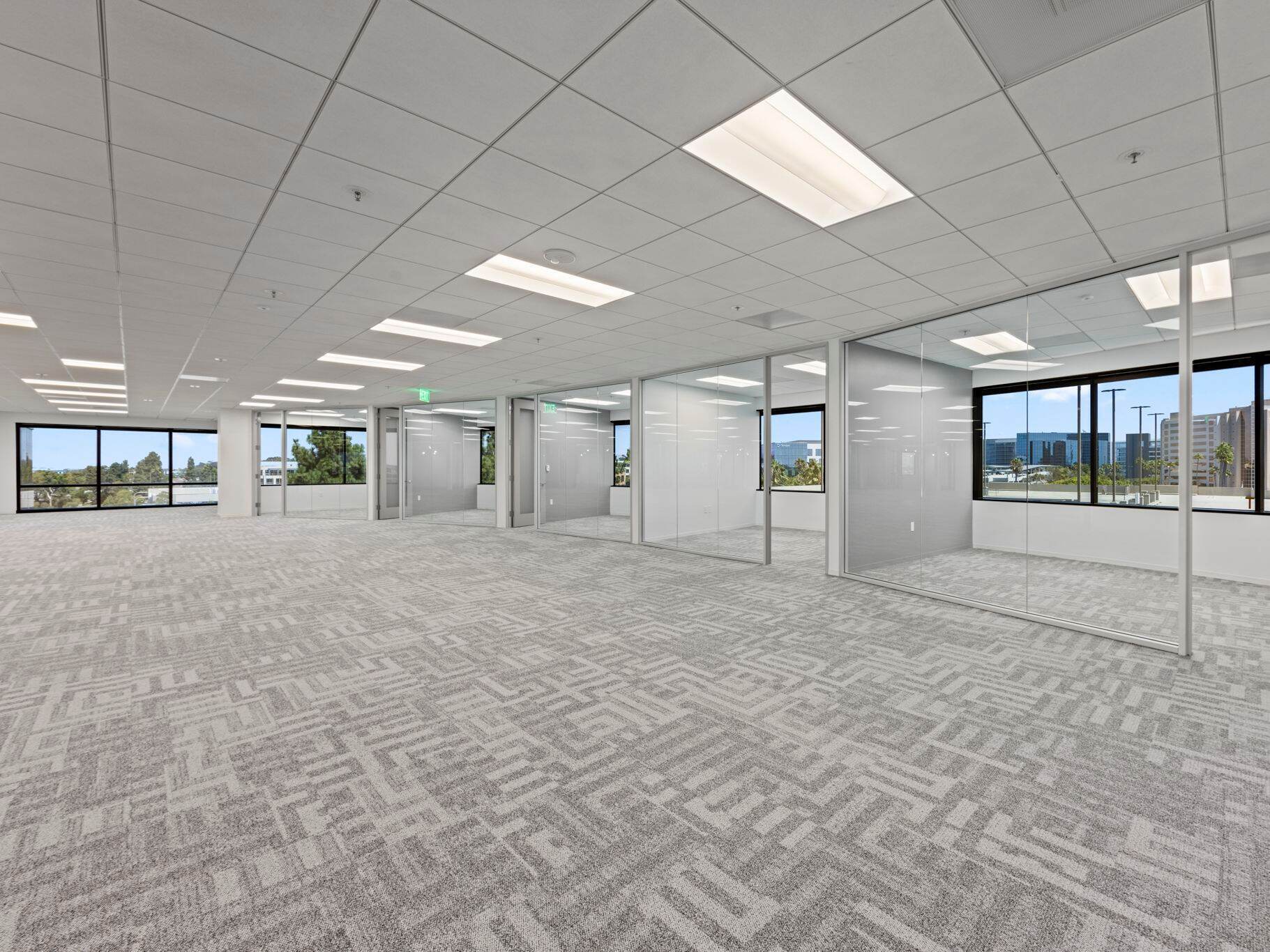 4365 Executive Dr, San Diego, CA à louer Photo intérieure– Image 1 sur 12